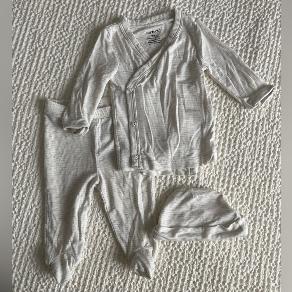 NWOT Carter's 3-Piece PurelySoft Top, Pants, and Hat Set